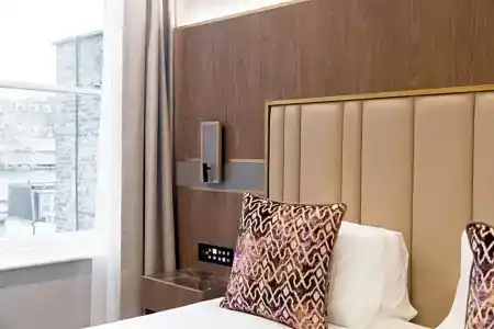 Merit Kensington - 86