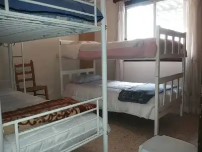 Costas Hostel Action - 35