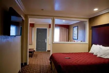 Budget Inn Anaheim - 28