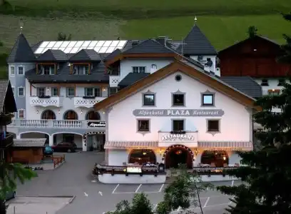 AlpenPlaza - 0