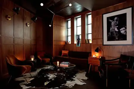 The Renwick - 17