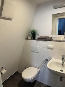 La Flamme Wertheim Garni - 8