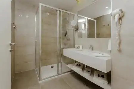 Romana Beach Apartments - 66