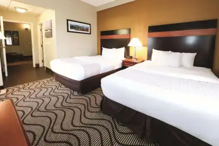 La Quinta Inn by Wyndham Sandusky near Cedar Point - 22