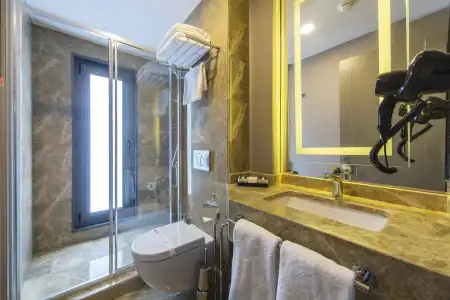 The City Suites - 30