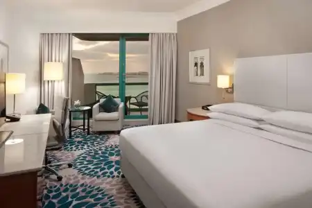 Hilton Jumeirah - 52