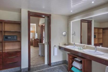 Paradis Beachcomber Golf Resort & Spa - 51