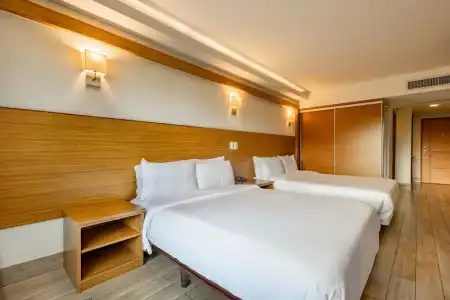 Weston Suites & - 63