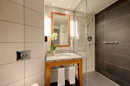 Premier Inn Berlin Alexanderplatz - 44