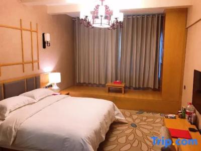 The Kaze 34 and Serviced Residence - 34