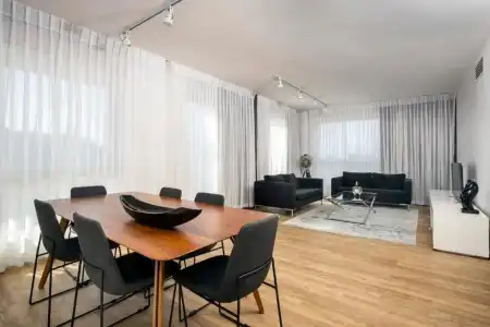 Alexander– Tel Aviv - 19