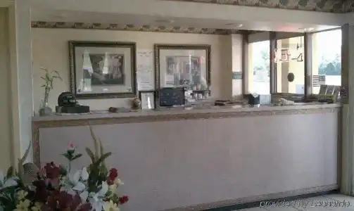 Scottish Inn Knoxville - 10