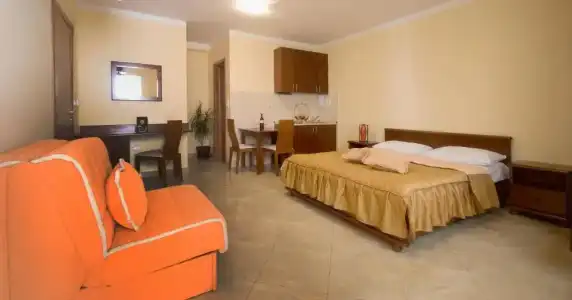 Contessa Apartments - 79