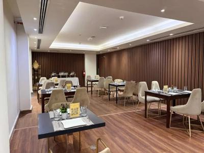 Ivory Inn Doha - 23