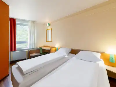 B&B Bochum Hbf-Süd - 25