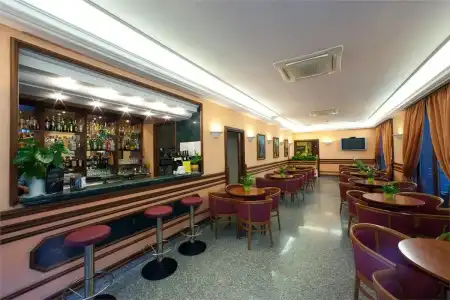 Ascot - 15