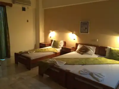 Vlycha Beach Studios & Apartments - 2