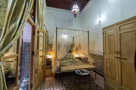 Riad Taryana - 51