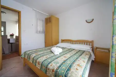 Apartments and Rooms Degra - 89