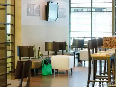 Ibis Styles - 25