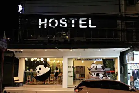 Mad Panda Hostel - 20