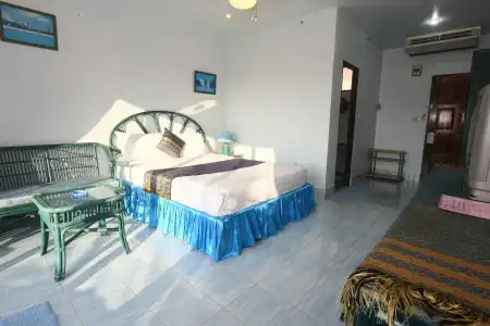 Patong Sunbeach Mansion - 4
