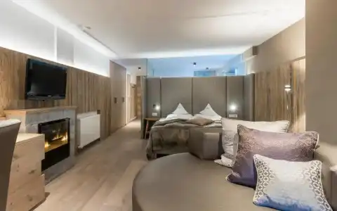 Stroblhof Active Family Spa Resort - 44