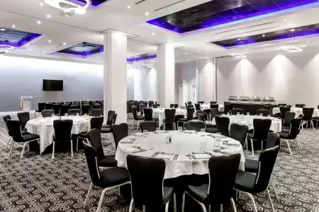 Radisson Blu Cardiff - 9