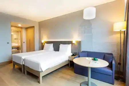 Radisson Istanbul Harbiye - 22