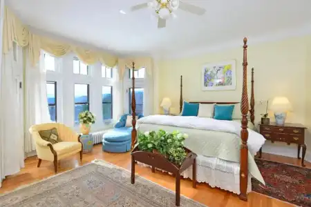 Wilburton Inn - 117