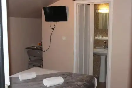 Hôtel Le Rochegude - 68