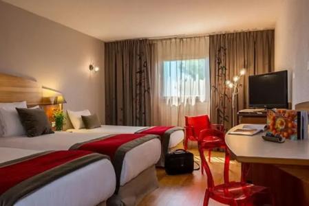 C Suites - 79