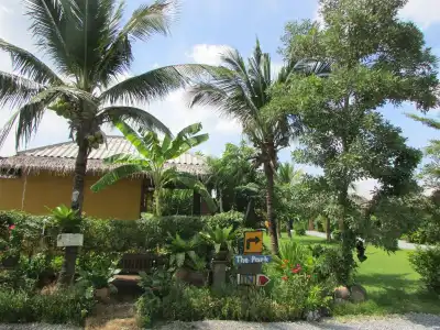 The Park Drive-Thru Check-In Resort - 22