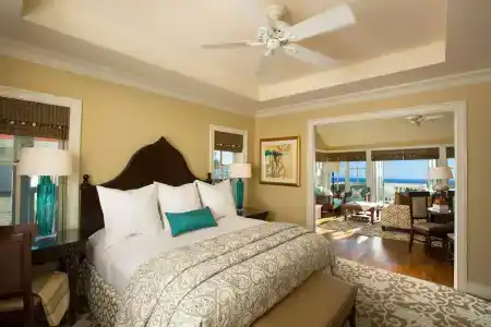del Coronado, Curio Collection by Hilton - 4