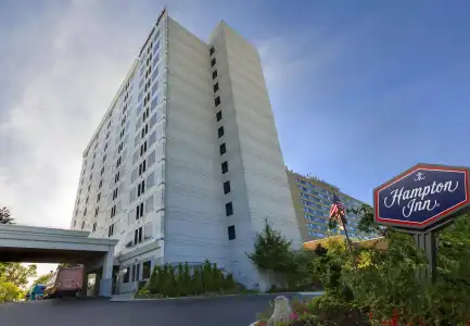 Hampton Inn NY-JFK - 0