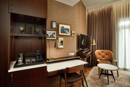 Reykjavik Consulate, Curio Collection by Hilton - 39