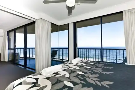Surf Regency Apartments - 97