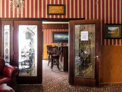 Seward's Guest House - 17