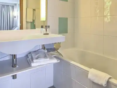 Novotel Chartres - 94