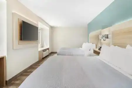 Quality Inn & Suites - 42