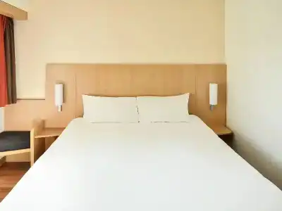 ibis Avignon Centre Gare - 81