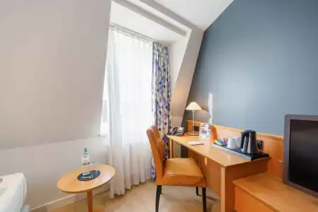 PLAZA INN Koln - 32