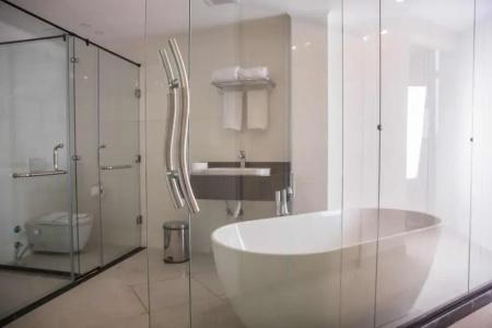 Redcon Suites - 152