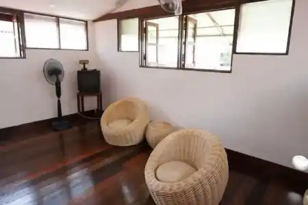 Thirty Three Stewart Houze Guest House - 18