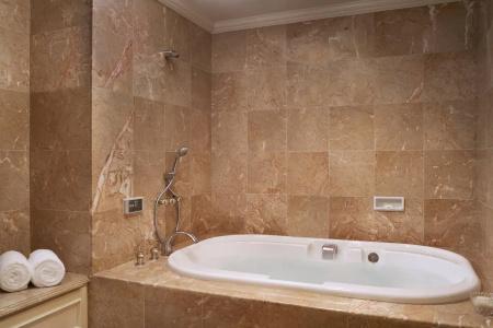 The Ritz-Carlton, Osaka - 9