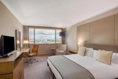 Crowne Plaza Glasgow by IHG - 49