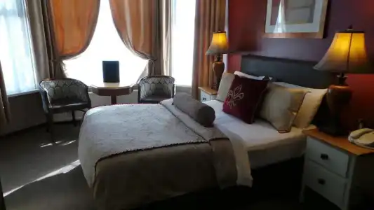 Brookside & Restaurant - 75