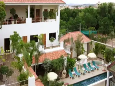 Sansuk Gay Sauna and Guesthouse - 2