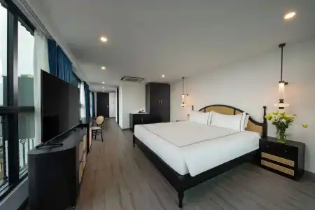 Sq Hang Gai & Spa - 158