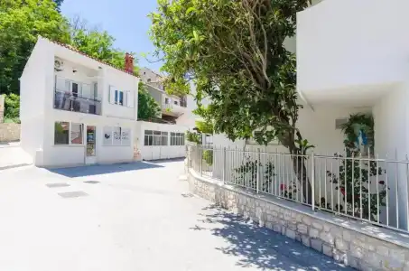 Apartments & Rooms Barisic - 168